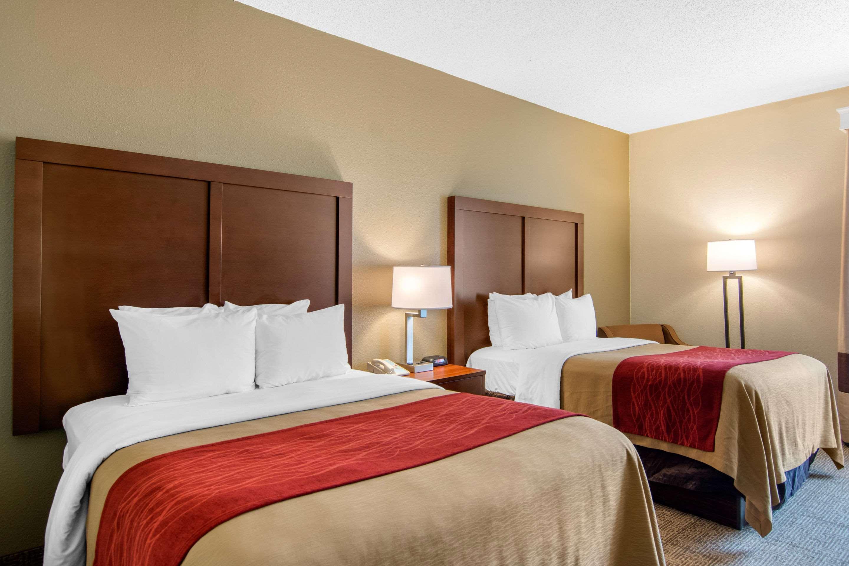 Comfort Inn Chester - Richmond South Buitenkant foto