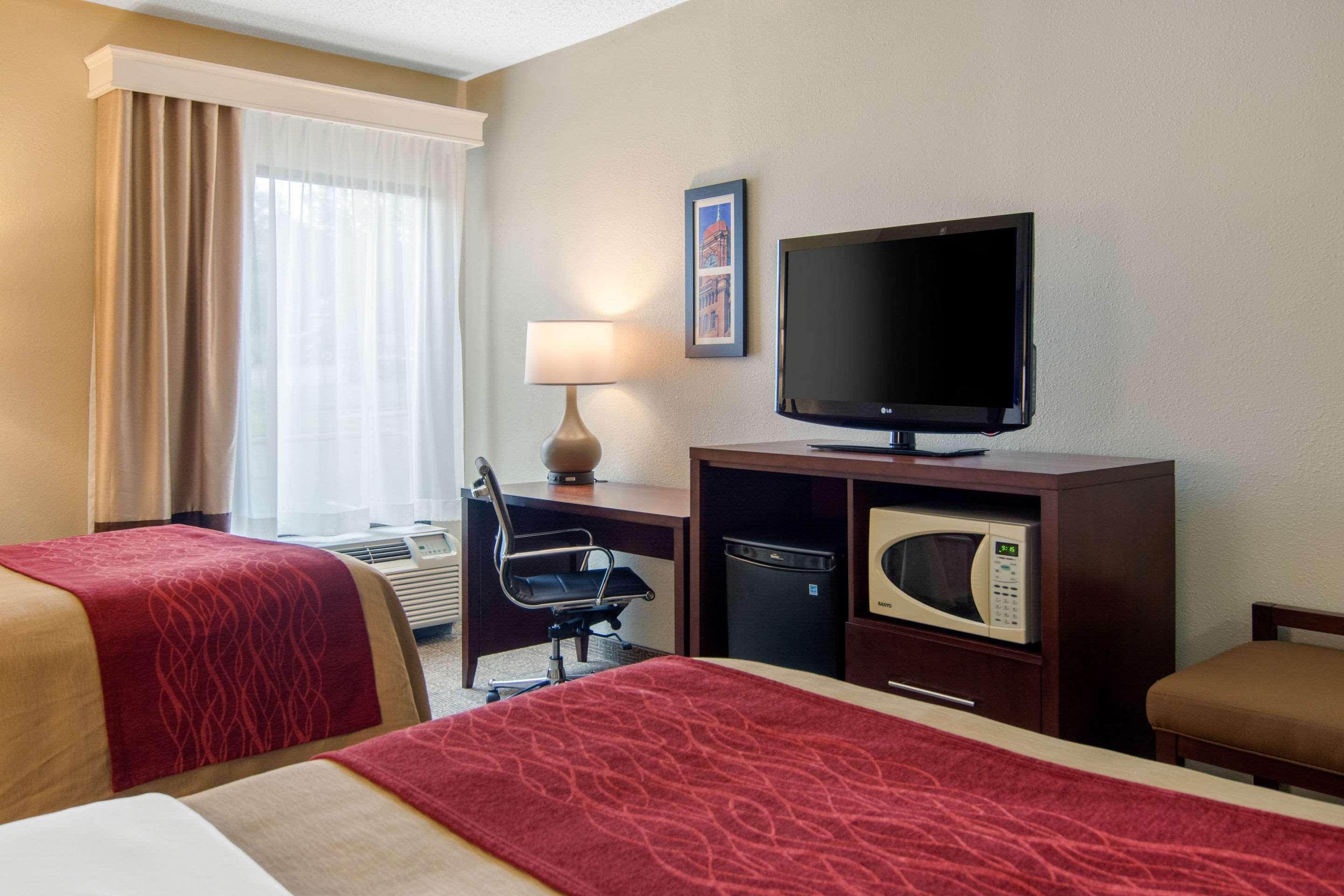 Comfort Inn Chester - Richmond South Buitenkant foto