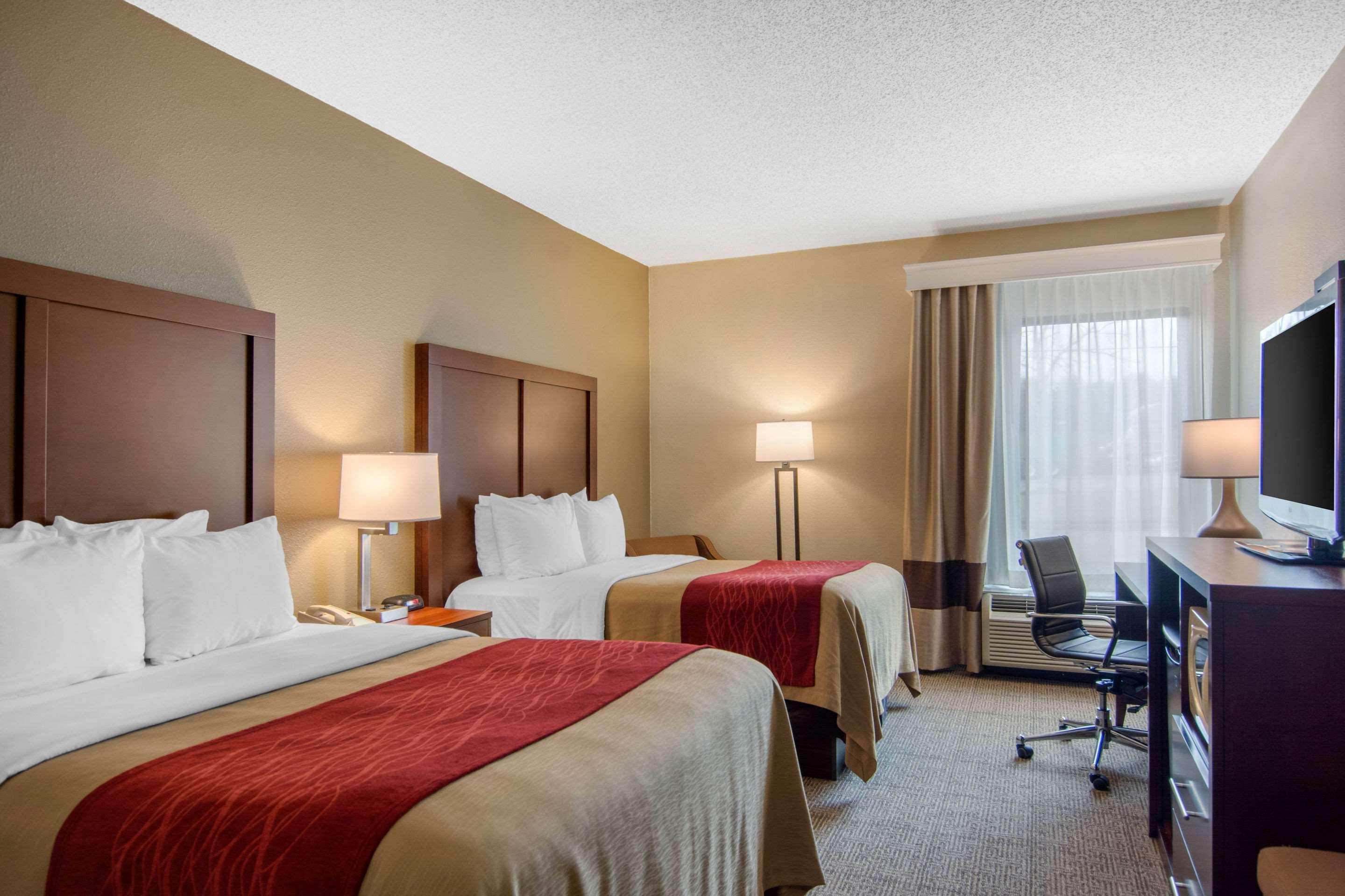 Comfort Inn Chester - Richmond South Buitenkant foto