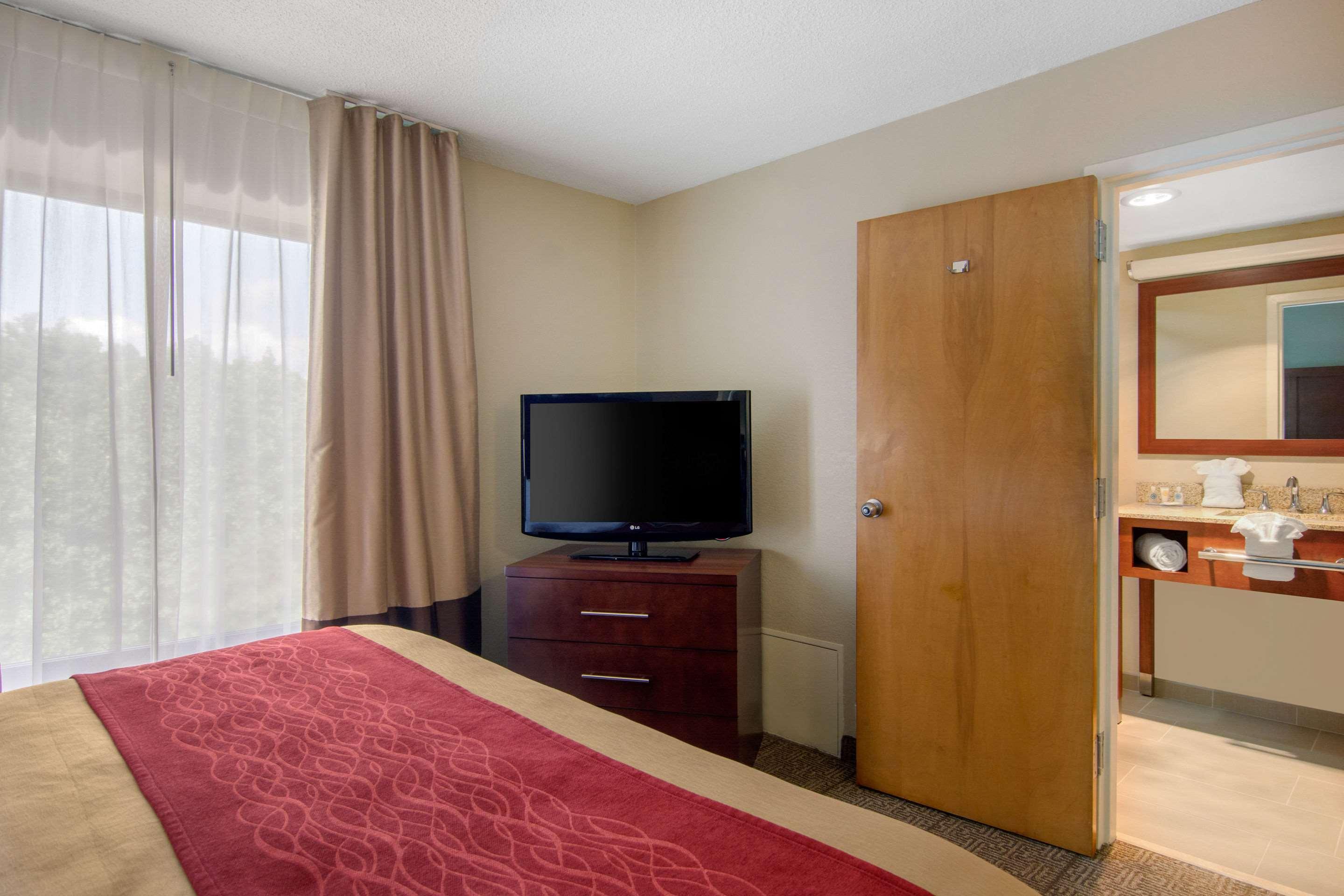 Comfort Inn Chester - Richmond South Buitenkant foto
