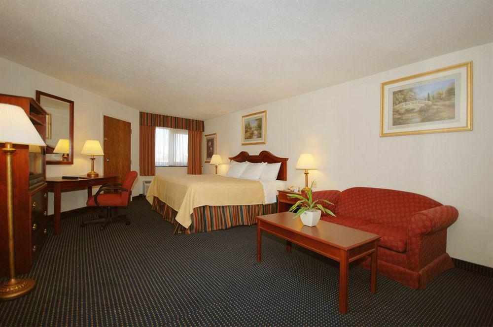 Comfort Inn Chester - Richmond South Buitenkant foto